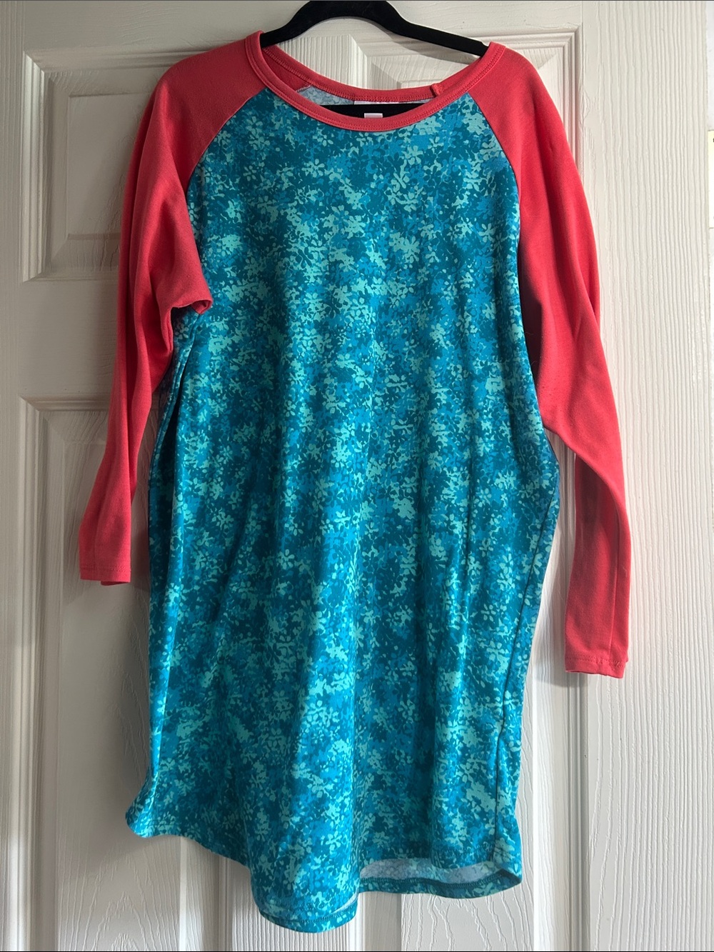 LuLaRoe Teal Floral Tunic with Coral Raglan Sleeves